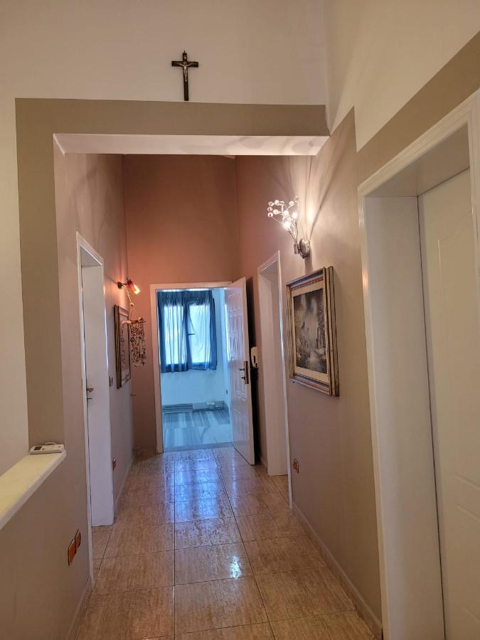 Italian Style Apartment Драч Екстериор снимка