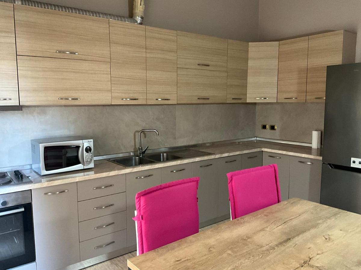 Italian Style Apartment Драч Екстериор снимка