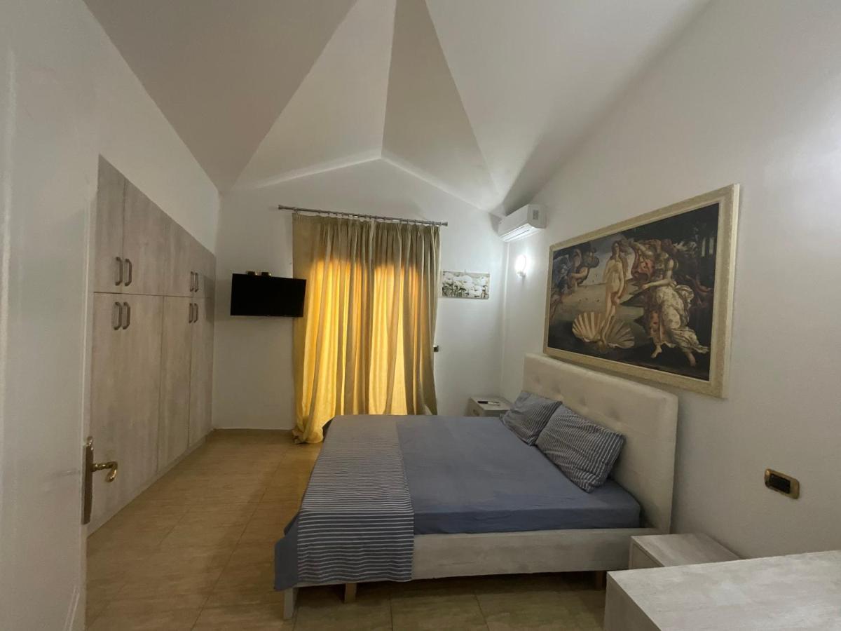 Italian Style Apartment Драч Екстериор снимка
